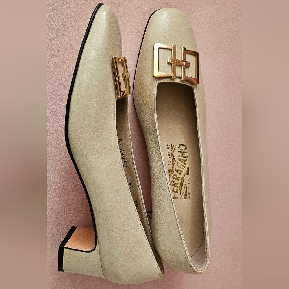 Salvatore Ferragamo Women's Beige Heels 7.5
